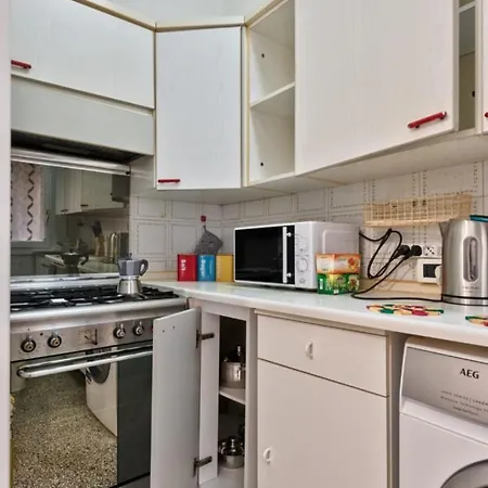 Living * البندقية
