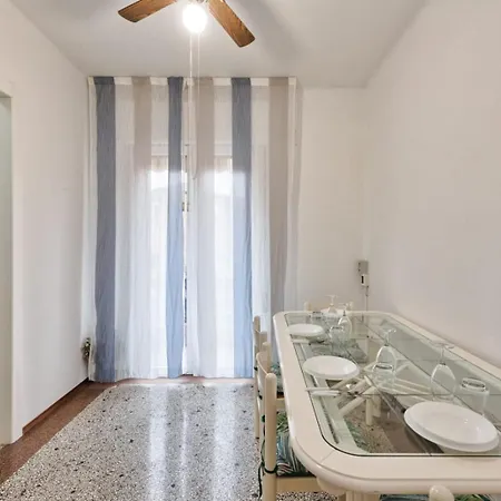 Living * Veneza